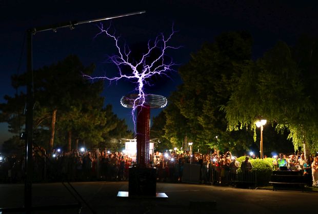 На Калемегдану изложен Теслин трансформатор
